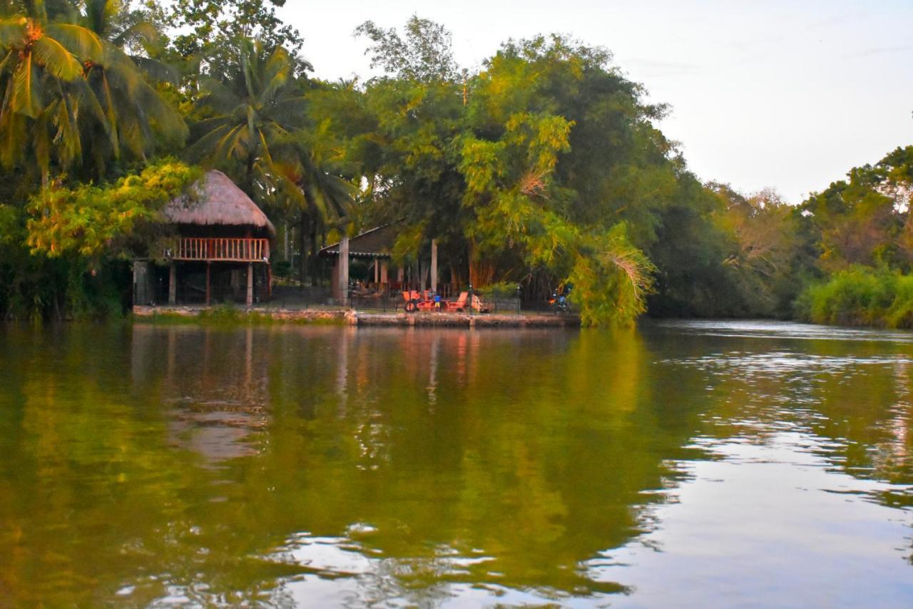 Pelican Lake Udawalawe Eksteriør billede